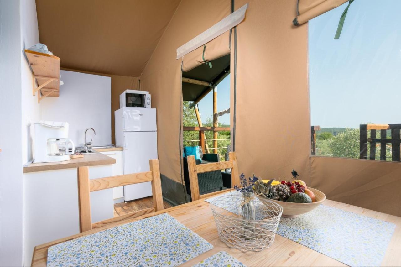 Brusici Prima Insula Glamping酒店 外观 照片