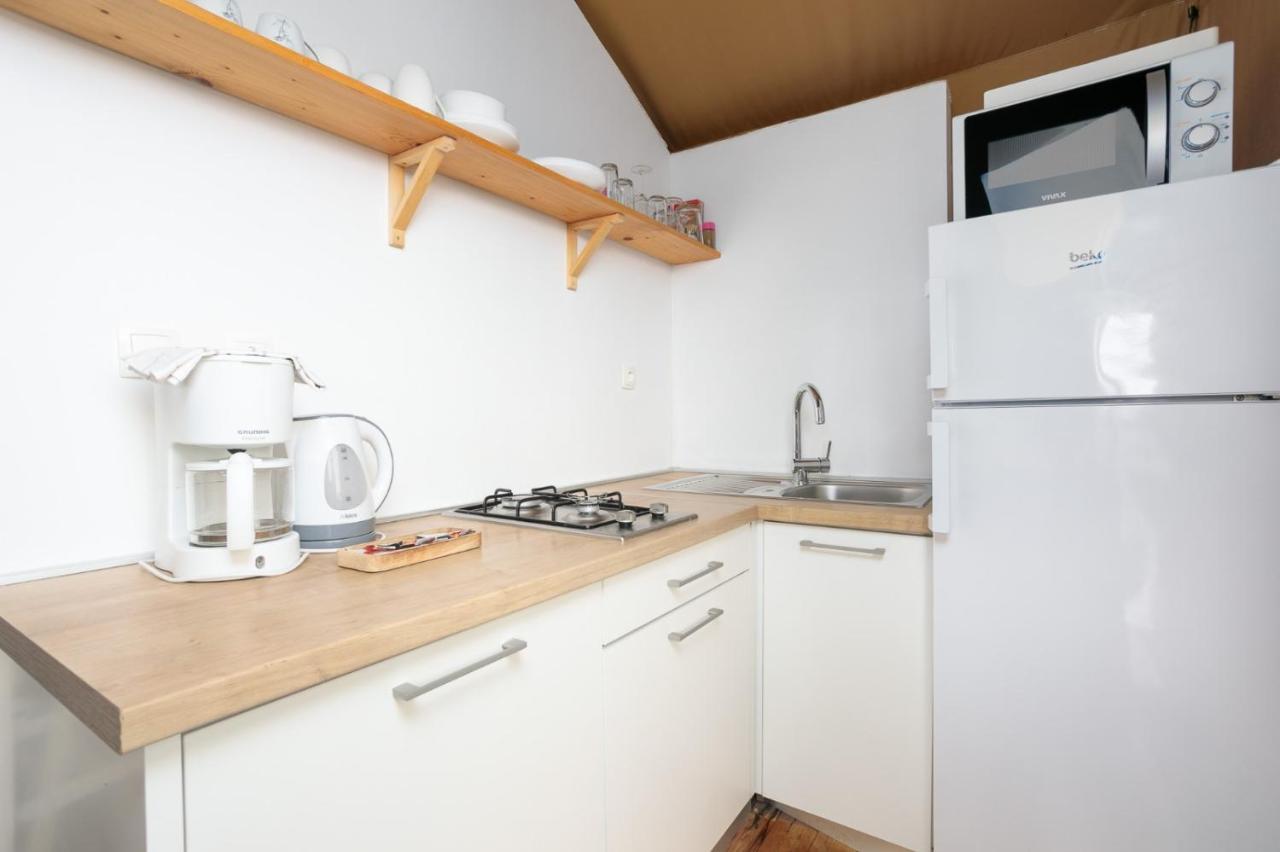 Brusici Prima Insula Glamping酒店 外观 照片