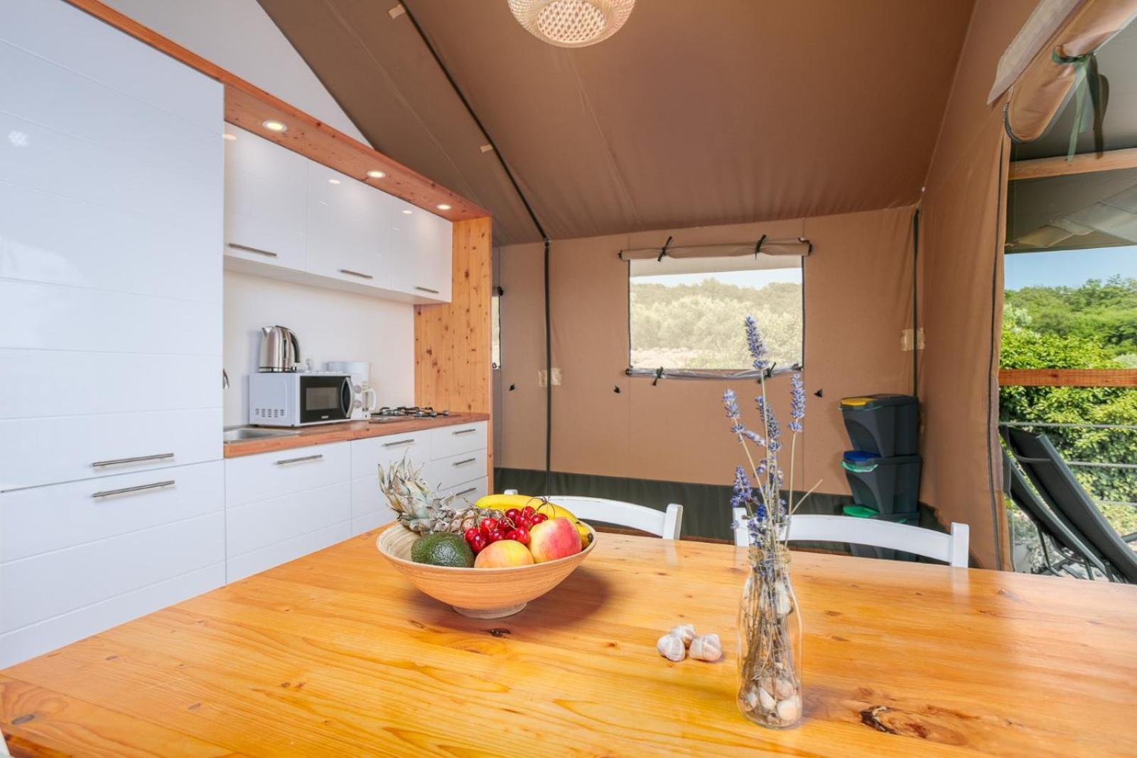 Brusici Prima Insula Glamping酒店 外观 照片