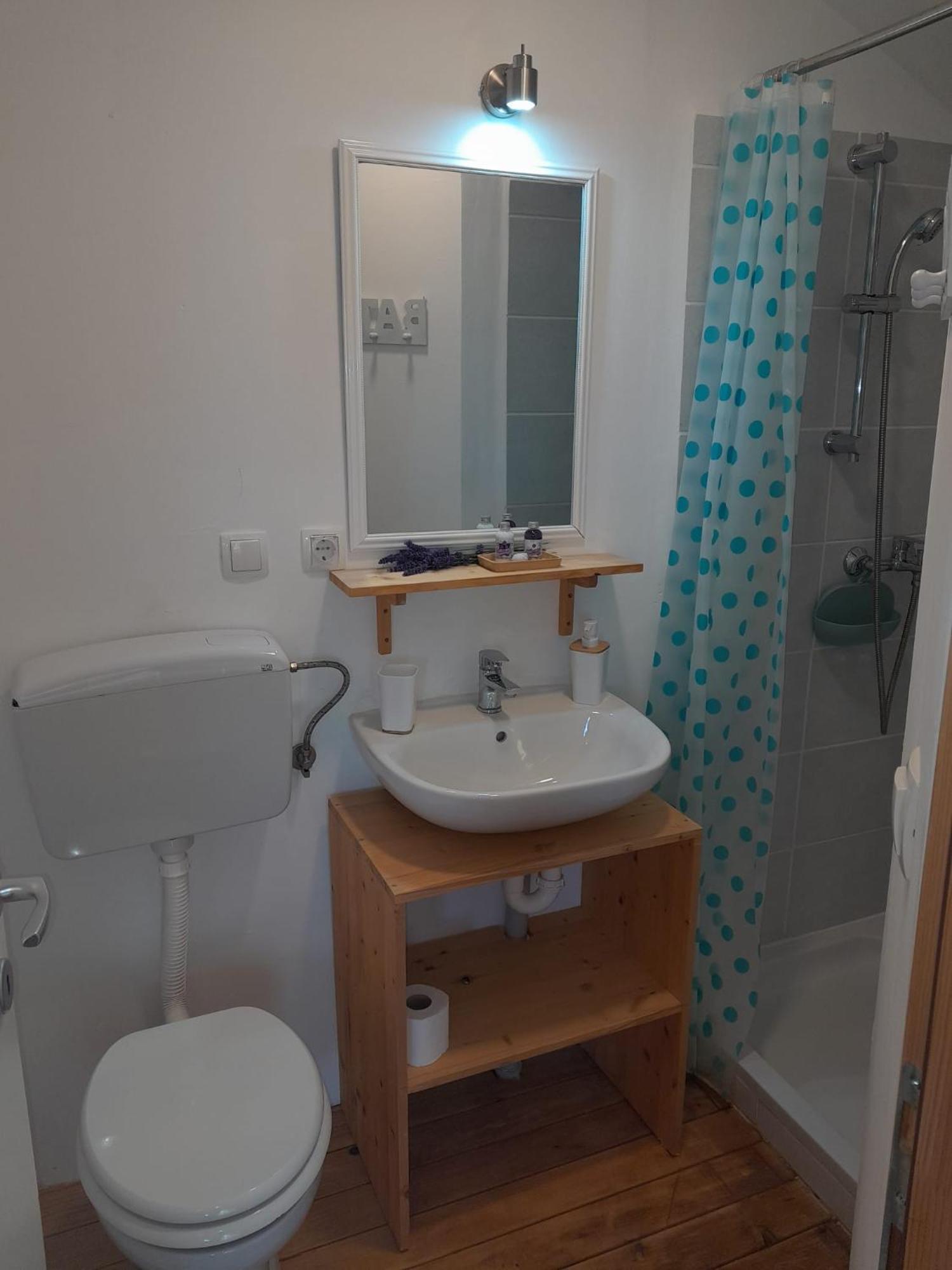 Brusici Prima Insula Glamping酒店 外观 照片